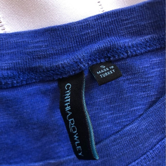 Vibrant Blue Elbow Length Sleeve Top - Picture 8 of 11